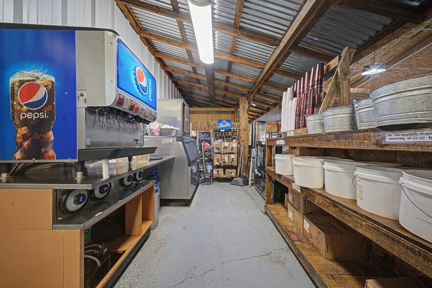More Photos Of 1412 S Margaret Ave, Kirbyville Restaurant For Sale