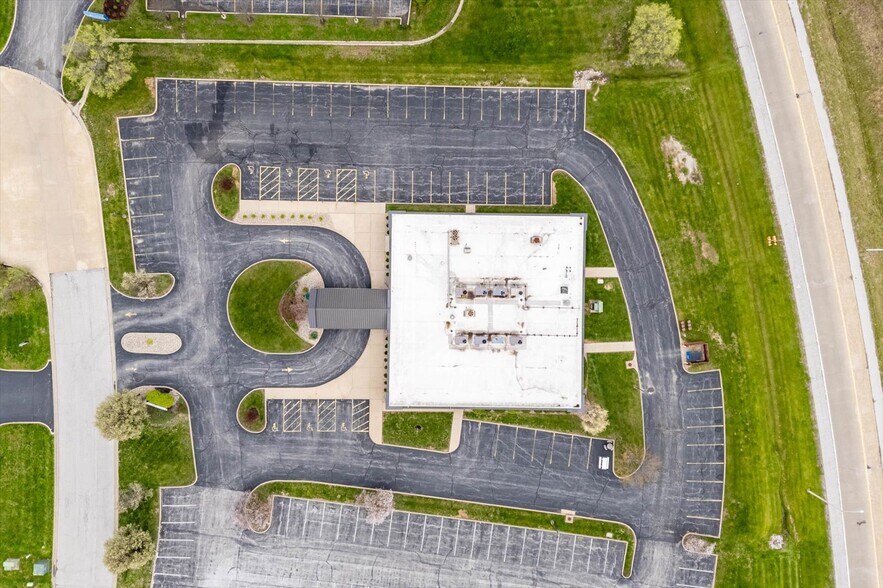 More Photos Of 3 Professional Dr, Alton Office For Lease