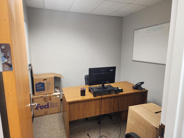 More Photos Of 3505 E Frontage Rd, Tampa Office For Lease