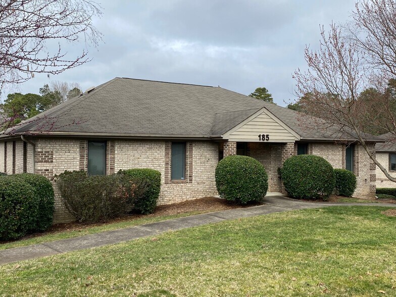 More Photos Of 185 Wind Chime Ct, Raleigh Medical For Lease