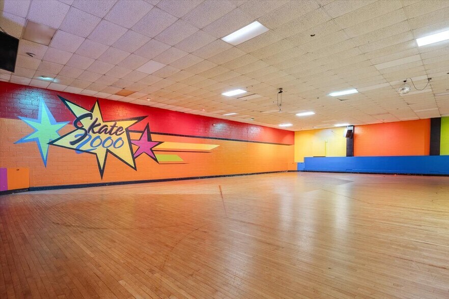 More Photos Of 1748 S Burlington Rd, Bridgeton Skating Rink For Sale