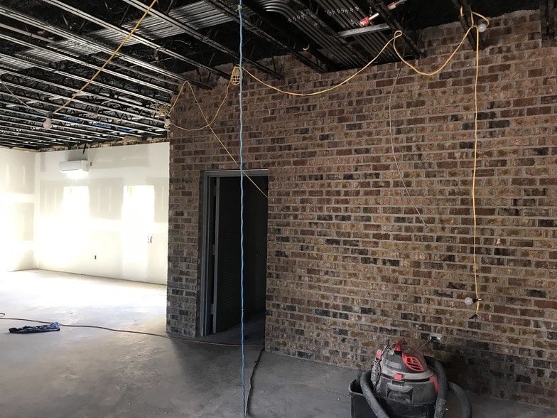 More Photos Of 111 W Main St, Jonesborough Restaurant For Lease