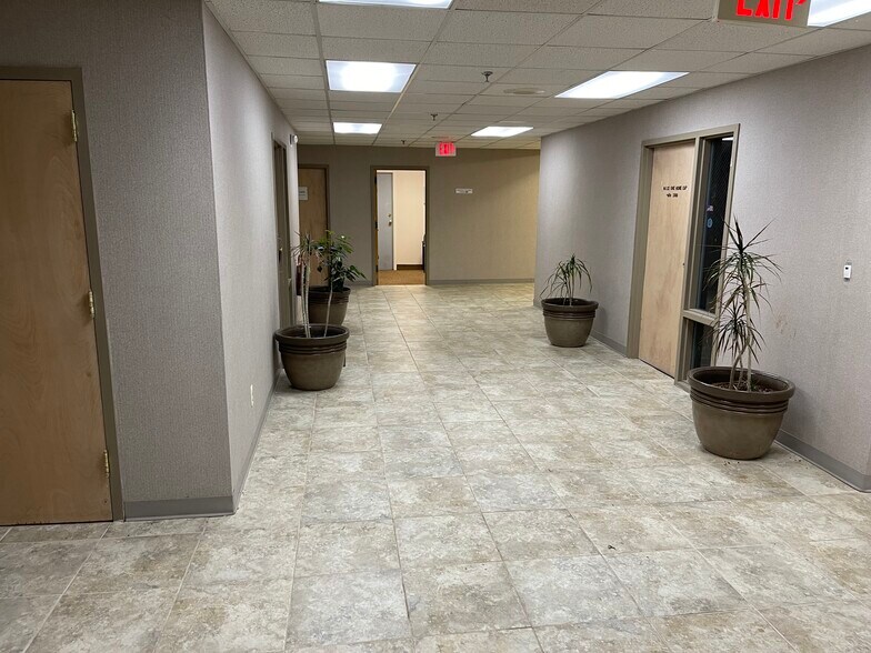 More Photos Of 1553 State Route 27, Somerset Medical For Sale