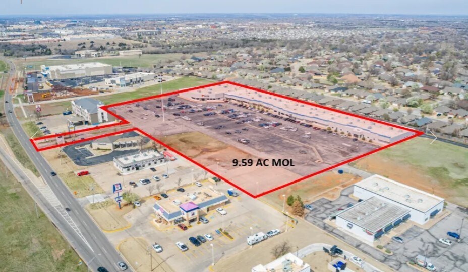 More Photos Of 1331 W Memorial Rd, Oklahoma City Office For Sale