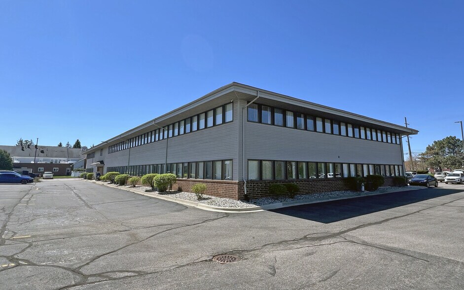 More Photos Of 2200 N Canton Center Rd, Canton Township Office For Lease