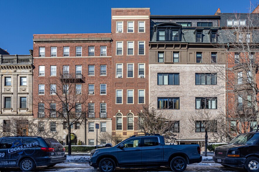 More Photos Of 262 Beacon St, Boston Office For Lease