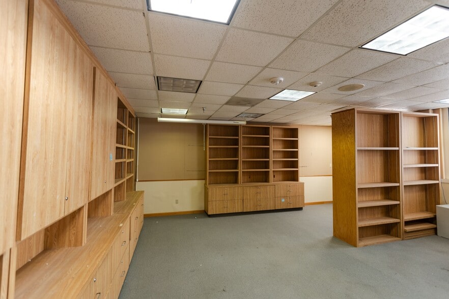 More Photos Of 1528 Post Office St, Galveston Rehabilitation Center For Sale