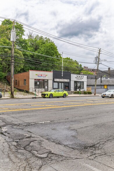 More Photos Of 28 N Central Ave, Hartsdale Storefront For Sale