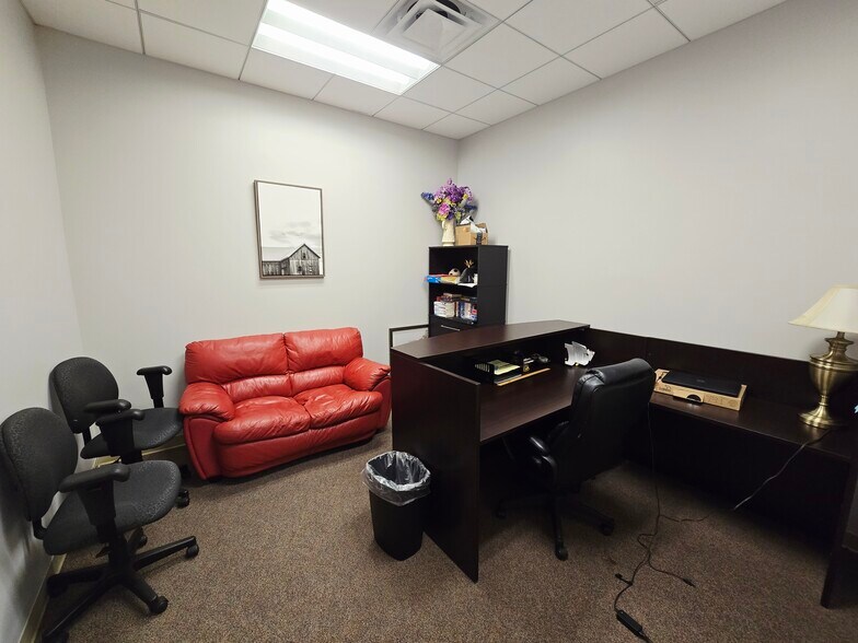 More Photos Of 745 Primera Blvd, Lake Mary Medical For Lease