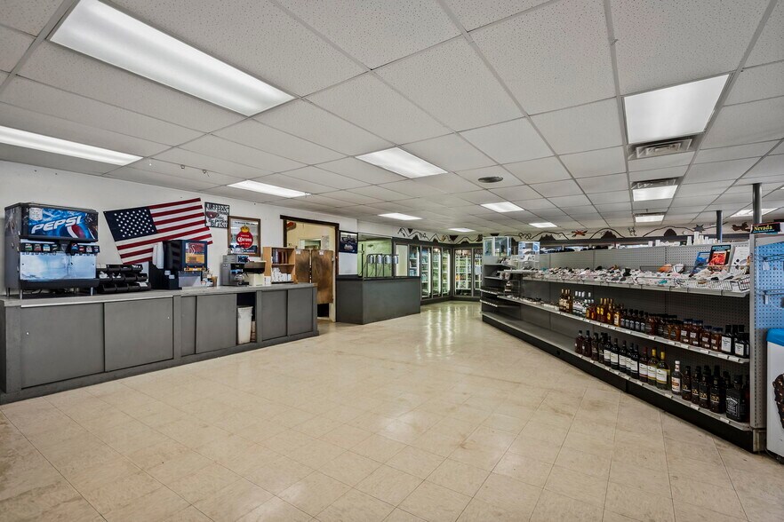 More Photos Of 150 Highway 400, Mill City Trailer Camper Park For Sale