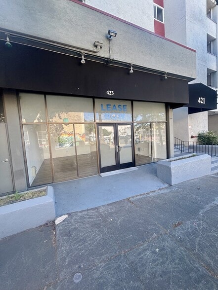 More Photos Of 417-425 E 18th St, Oakland Apartments For Lease