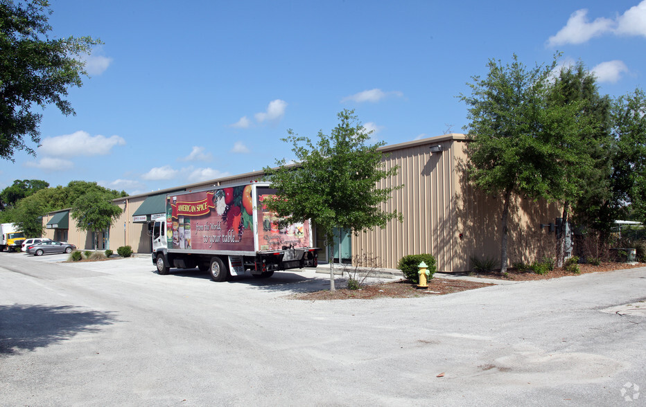 Primary Photo Of 39019-39039 County Road 54, Zephyrhills Warehouse For Lease