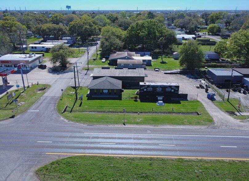 Primary Photo Of 3911 N Twin City Hwy, Nederland Garden Center For Sale