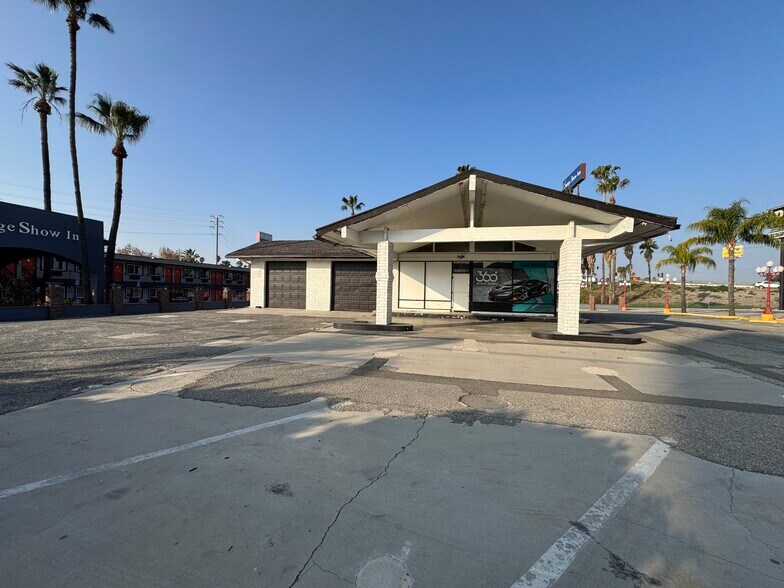 Primary Photo Of 1266 S E St, San Bernardino Service Station For Sale