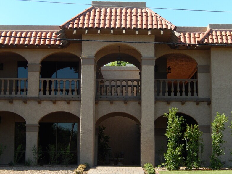 More Photos Of 1480 E Bethany Home Rd, Phoenix Office For Lease