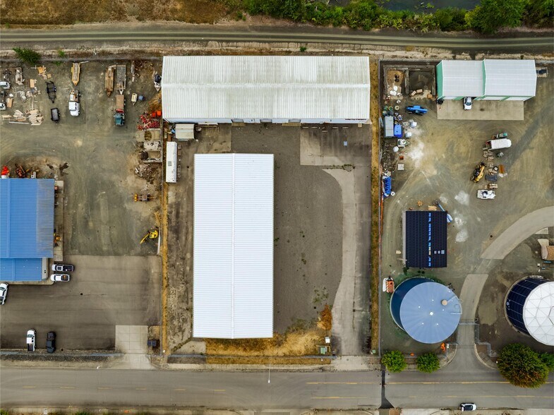 More Photos Of 810 S 2nd St, Harrisburg Warehouse For Lease