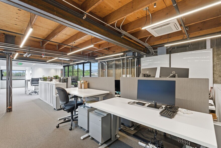 More Photos Of 1401 Old County Rd, San Carlos Manufacturing For Sale