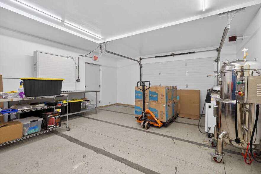 More Photos Of 8 State Route 31, Jordan Storefront Retail Office For Sale