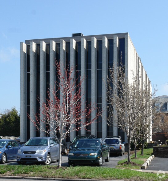 More Photos Of 1625 N Front St, Harrisburg Office For Lease