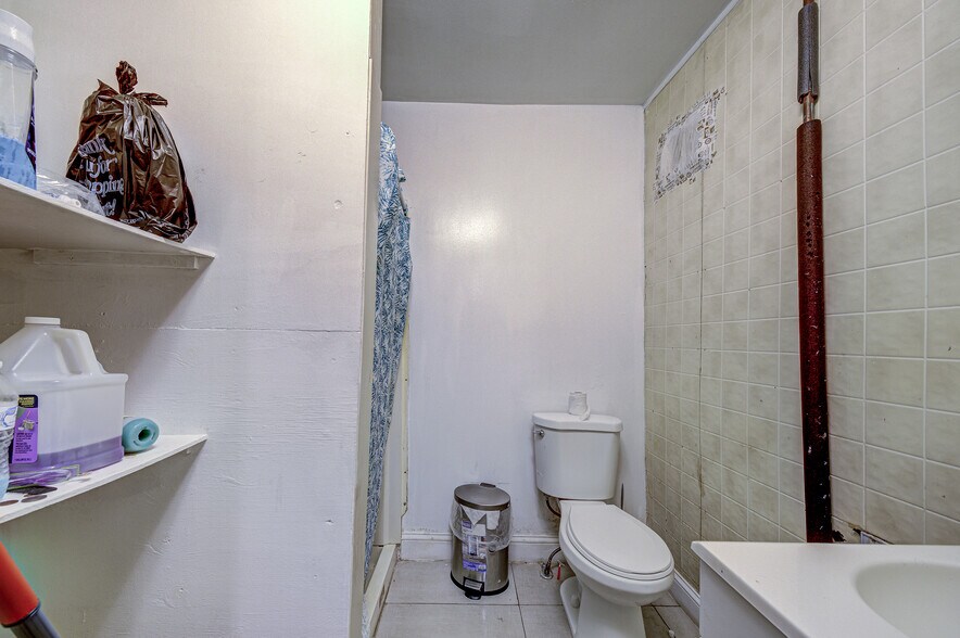 More Photos Of 137 William St, Newburgh Apartments For Sale
