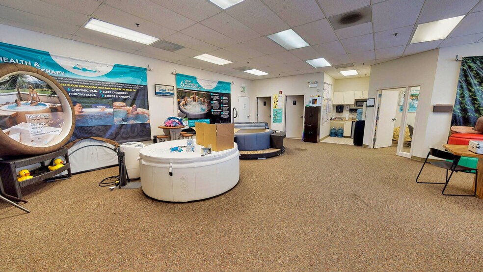 More Photos Of 150 Kendall Point Dr, Oswego Manufacturing For Lease