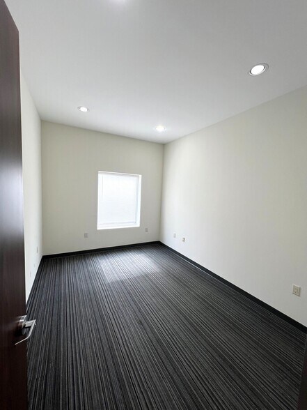 More Photos Of 32403 Tamina Rd, Magnolia Unknown For Lease