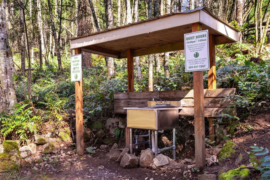 More Photos Of 112 Bylin Rd, Stevenson Trailer Camper Park For Sale