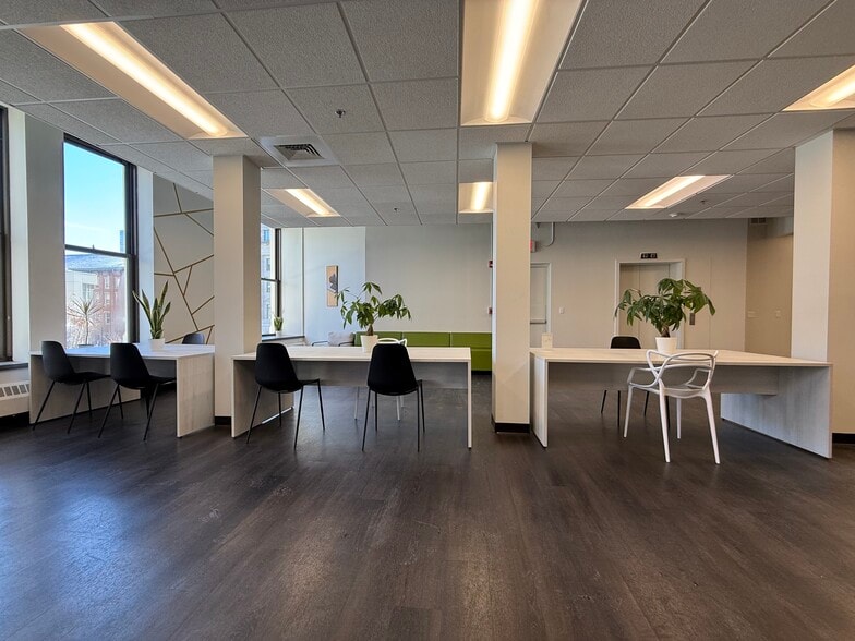 More Photos Of 554 Main St, Worcester Office For Lease