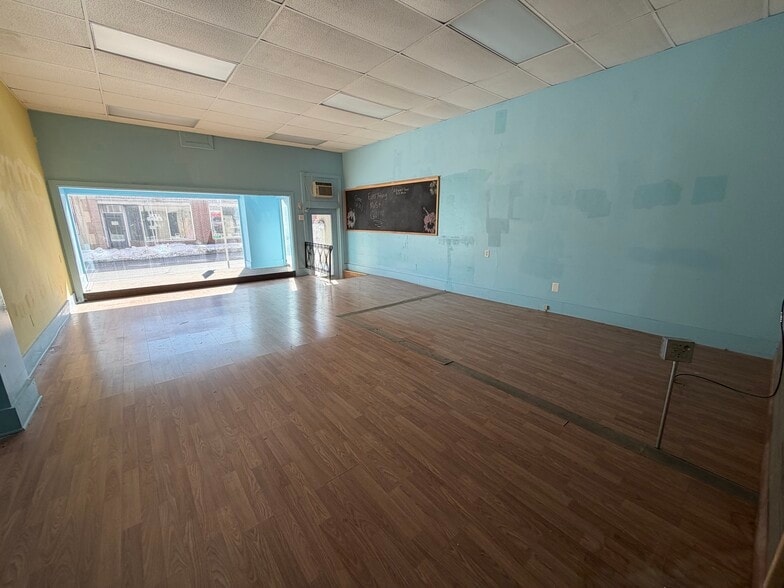 More Photos Of 19 E High St, Elizabethtown Apartments For Lease