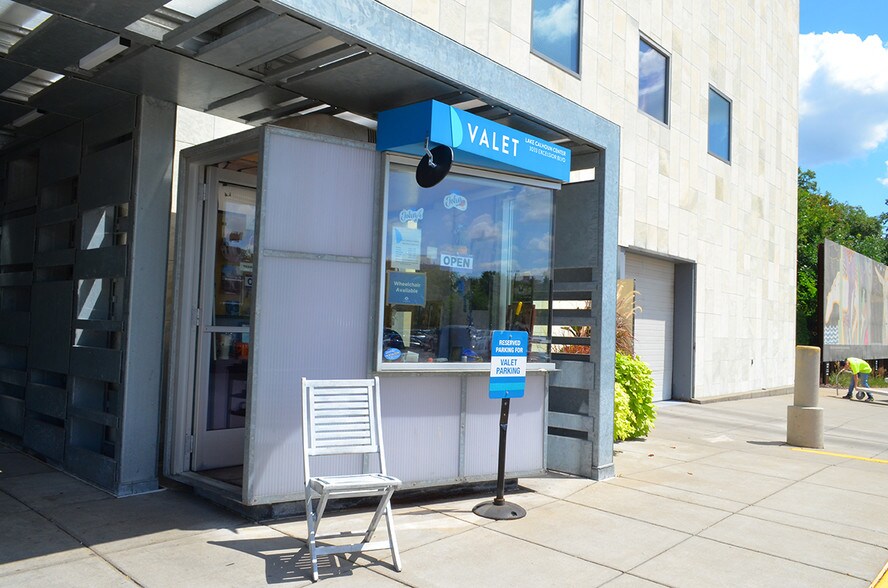 More Photos Of 3033 Excelsior Blvd, Minneapolis Medical For Lease