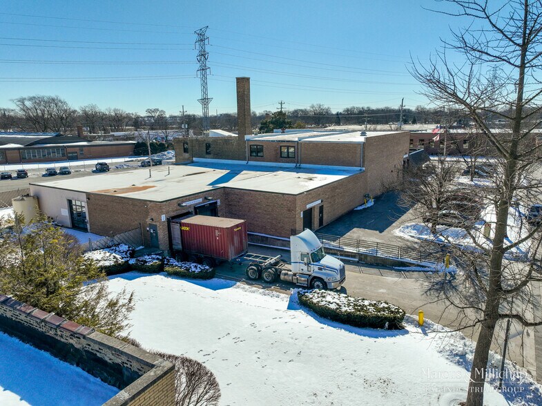 More Photos Of 2117 Greenleaf St, Evanston Warehouse For Sale