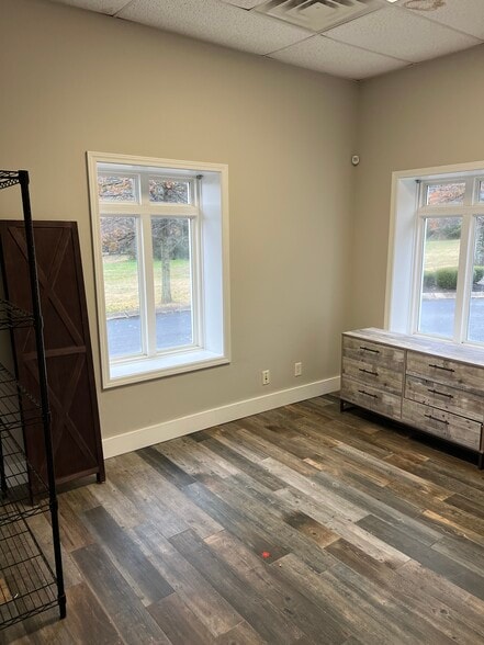 More Photos Of 2492 N Mount Juliet Rd, Mount Juliet Storefront Retail Office For Lease