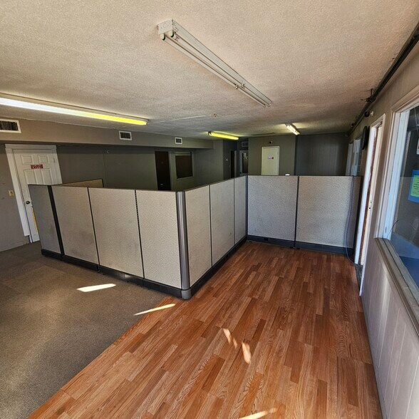 More Photos Of 3543 E Golf Links Rd, Tucson Distribution For Lease