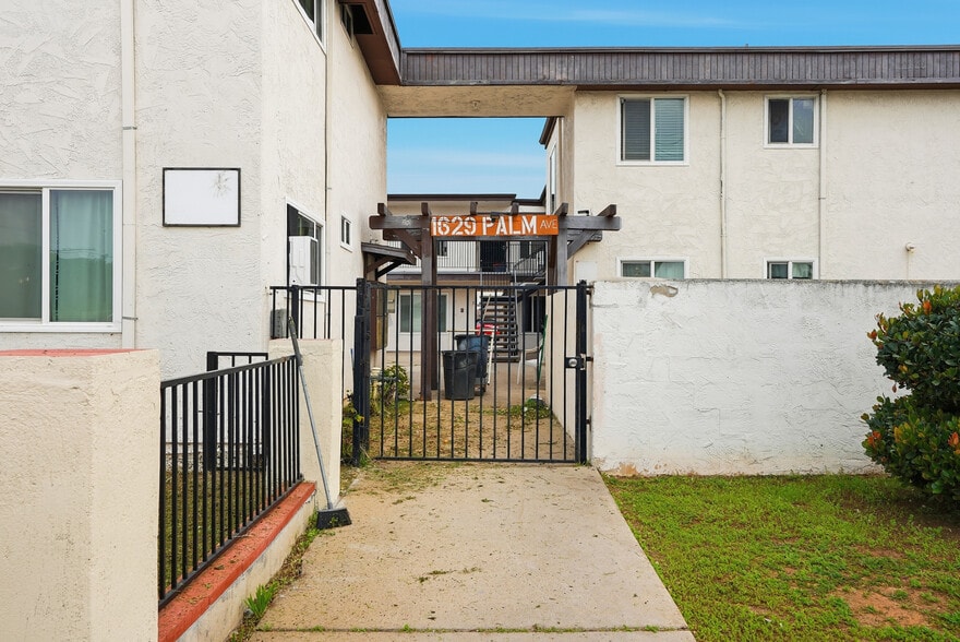 More Photos Of 1629 Palm Ave, National City Apartments For Sale