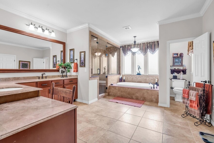 More Photos Of 103 Roundabout Ln, Huntsville Specialty For Sale