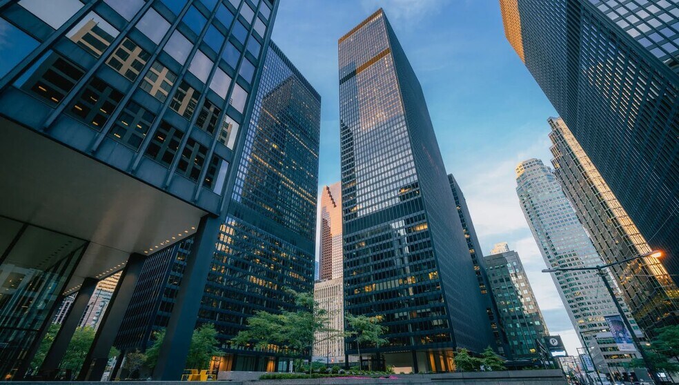 More Photos Of 77 King St W, Toronto Office For Lease