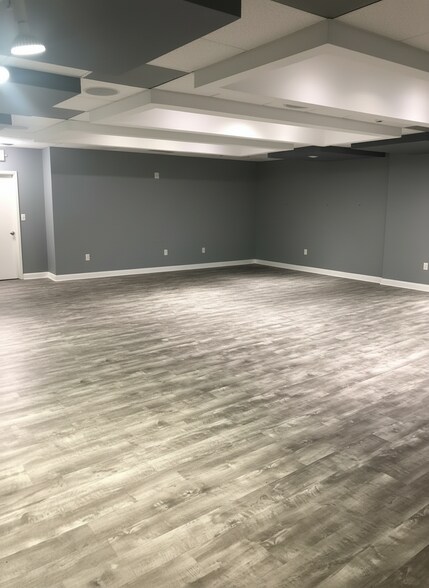 More Photos Of 2503 Westminister Rd, Pearland General Retail For Sale