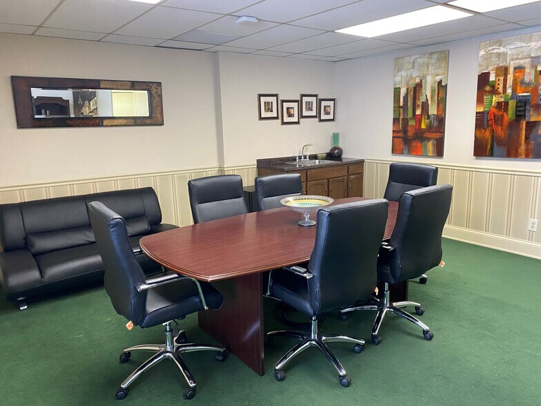 More Photos Of 3401 Norman Berry Dr, Atlanta Office For Lease
