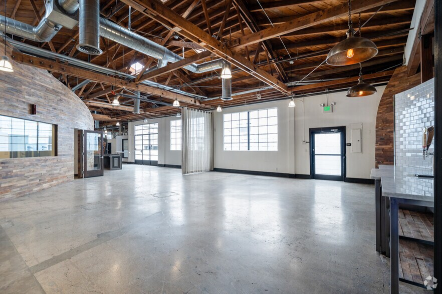 More Photos Of 145-147 Bay St, Santa Monica Loft Creative Space For Lease