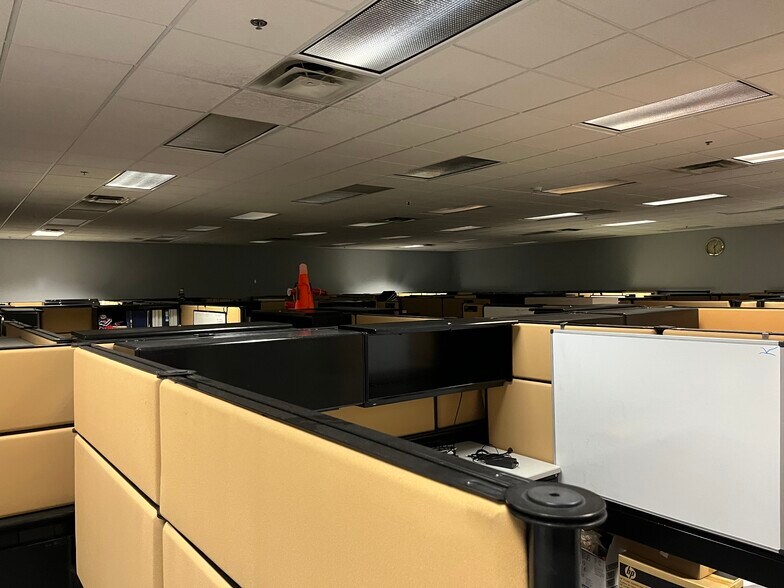 More Photos Of 3200 Kanawha Tpke, South Charleston Office For Lease