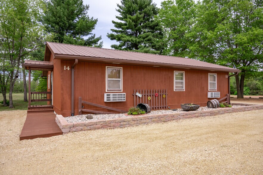 More Photos Of W5630 State Road 21, Necedah Specialty For Sale