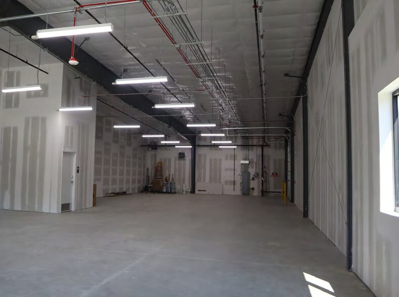More Photos Of 140 Spaceway Ct, Garner Flex For Lease