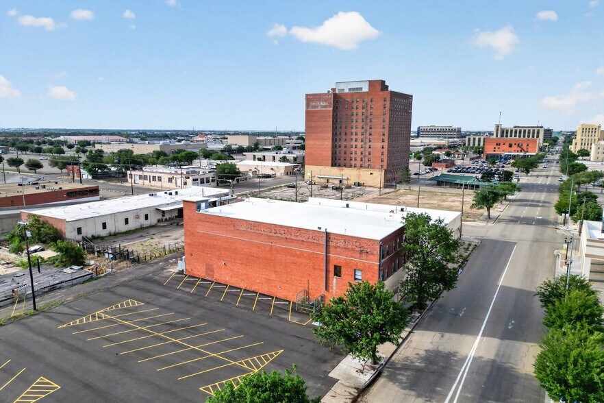 More Photos Of 117 Fillmore St, Amarillo Industrial For Sale