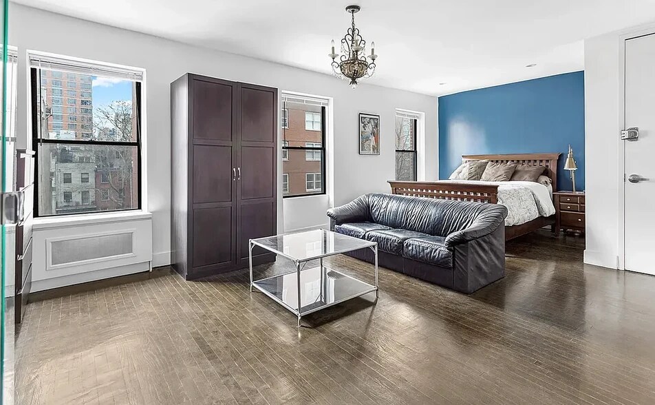 More Photos Of 250 E 32nd St, New York Office Residential For Sale