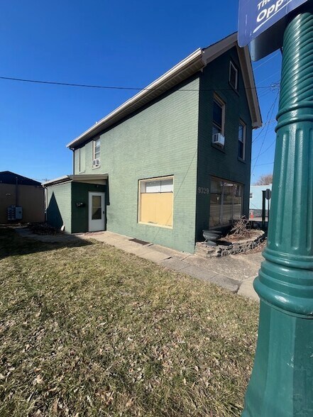 Primary Photo Of 9329 Reading Rd, Reading General Retail For Lease