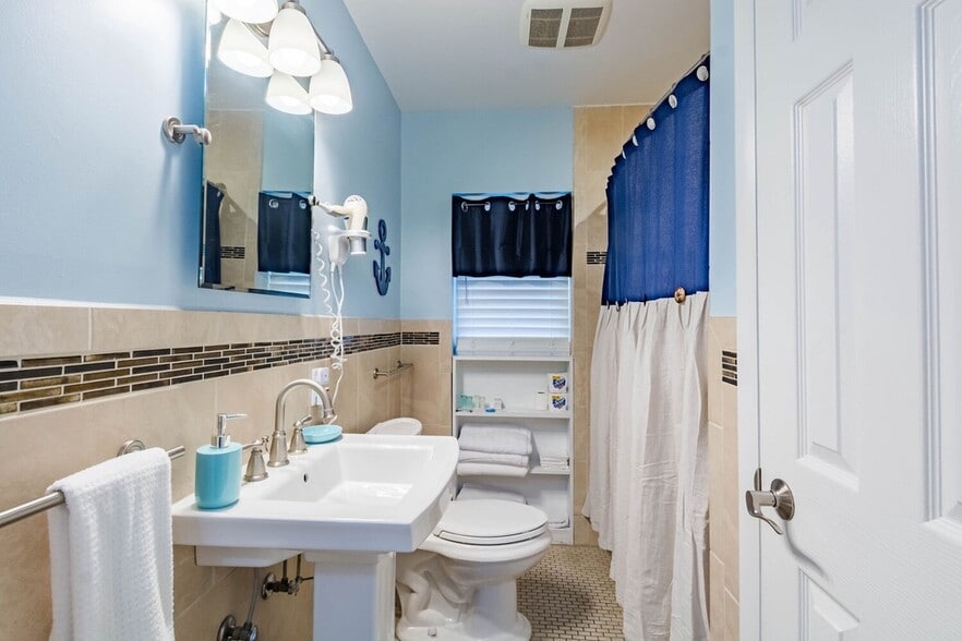 More Photos Of 600 68th Ave, Saint Pete Beach Hotel For Sale