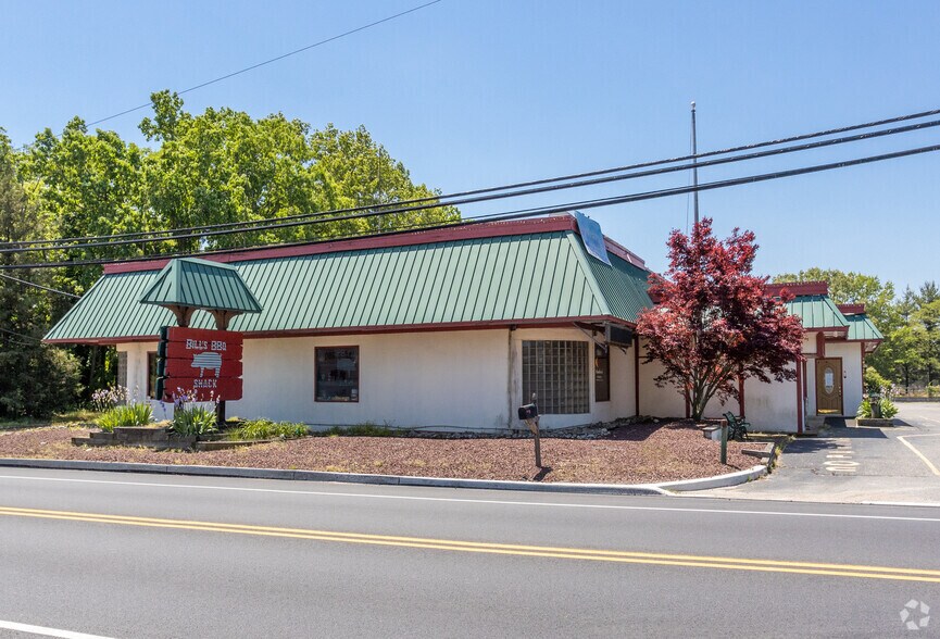 More Photos Of 140 Atlantic City Blvd, Bayville Bar For Sale