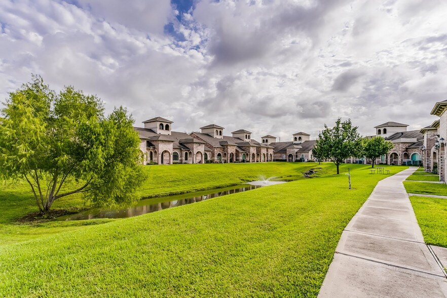 More Photos Of 134 Eldridge Rd, Sugar Land Office Residential For Lease