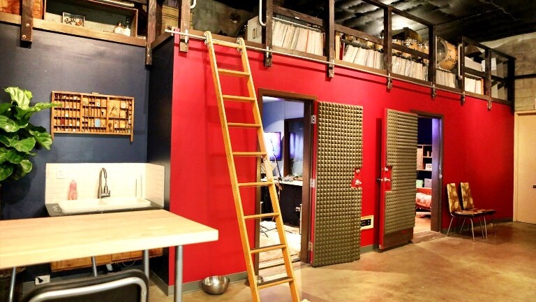 More Photos Of 8931 National Blvd, Los Angeles Manufacturing For Lease