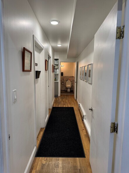 More Photos Of 44 E 12th St, New York Apartments For Lease